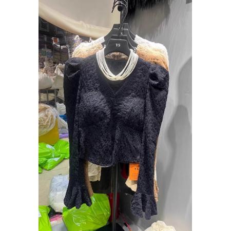 FA45367# 泡泡袖v领蕾丝打底衫女秋冬新款韩版修身短款气质内搭喇叭袖上衣 服裝批發女裝批發服飾貨源