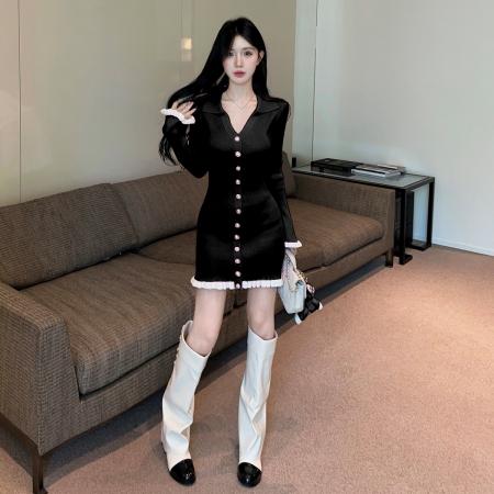 轻奢排扣V领木耳边花瓣喇叭袖针织连衣裙秋冬打底包臀短裙 服裝批發女裝批發服飾貨源