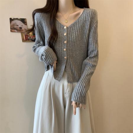 FA45183# V领纯色长袖针织衫女秋季新款簿款外搭短款设计感排扣气质毛衣潮 服裝批發女裝批發服飾貨源