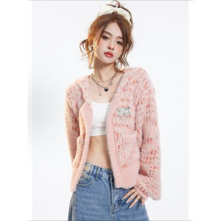FA45256# 粉色设计感小众毛衣女春秋新款慵懒针织开衫外套小个子短上衣 服裝批發女裝批發服飾貨源