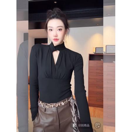 FA45275# 秋季极简风挂脖V领修身褶皱百搭打底衫显瘦洋气纯色新款长袖上衣 服裝批發女裝批發服飾貨源