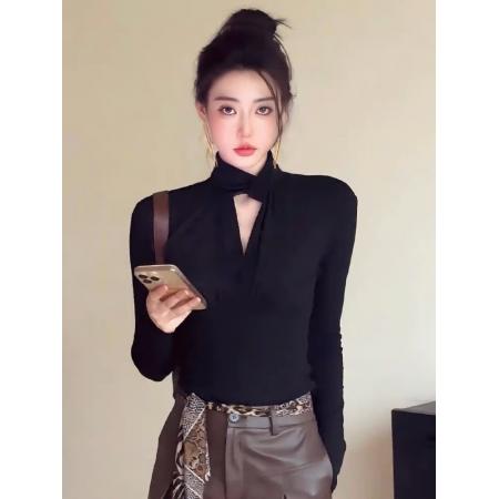 FA45275# 秋季极简风挂脖V领修身褶皱百搭打底衫显瘦洋气纯色新款长袖上衣 服裝批發女裝批發服飾貨源