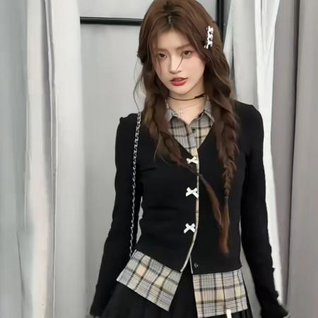 FA45343# 花铃尤美秋冬季新款格子拼接假两件T恤上衣撞色学院风长袖衬衫女 服裝批發女裝批發服飾貨源