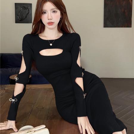 FA45347# 韩版秋款纯欲风圆领别致镂空修身显瘦性感包臀针织连衣裙 服裝批發女裝批發服飾貨源