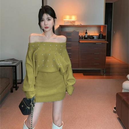 FA45364# 秋冬辣妹名媛风斜领修身针织短裙性感包臀螺纹气质镶钻连衣裙 服裝批發女裝批發服飾貨源