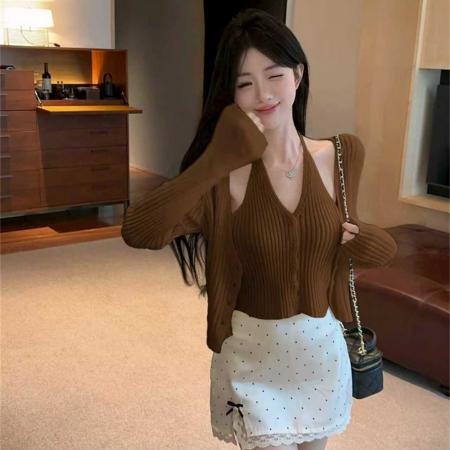 FA45369# 春秋V领拼接假两件开衫宽松辣妹挂脖式短款排扣螺纹毛针织衫 服裝批發女裝批發服飾貨源