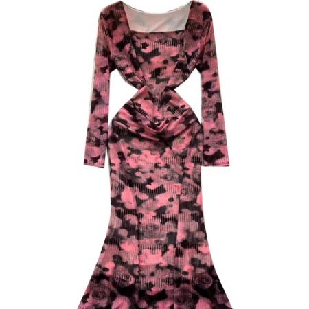 FA45428# 欧美辣妹风印花方领长袖连衣裙女秋季修身显瘦绝美别致鱼尾长裙子 服裝批發女裝批發服飾貨源