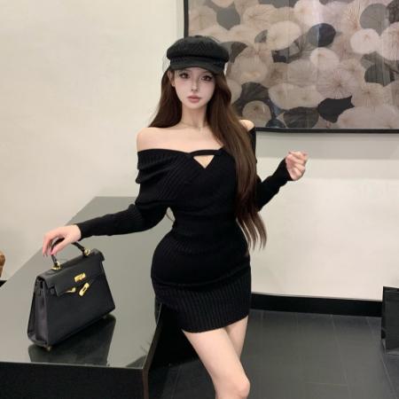 FA45587# 纯欲V领一字肩交叉收腰包臀连衣裙显瘦性感针织短裙秋冬 服裝批發女裝批發服飾貨源