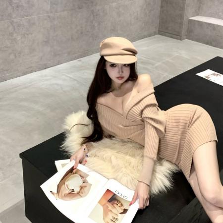 FA45587# 纯欲V领一字肩交叉收腰包臀连衣裙显瘦性感针织短裙秋冬 服裝批發女裝批發服飾貨源