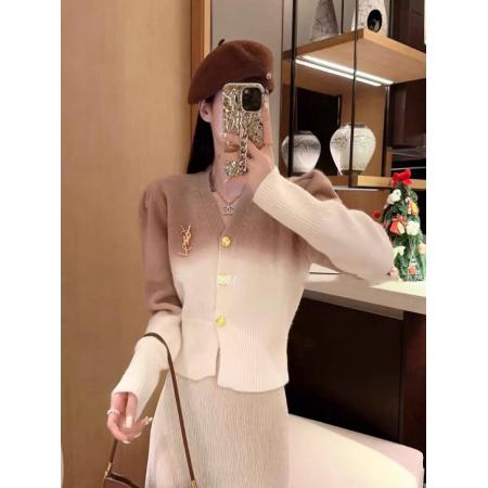 FA45595# 秋冬气质百搭法式V领金扣渐变软糯羊毛小香针织毛衣 服裝批發女裝批發服飾貨源