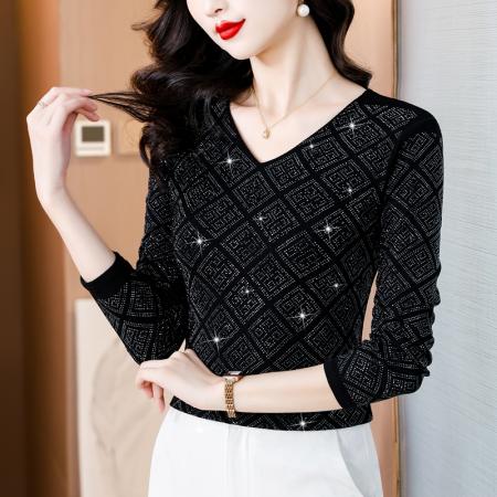 FA45667# 秋季新款高档重工烫钻方块图案气质显瘦V领长袖棉T恤 服裝批發女裝批發服飾貨源