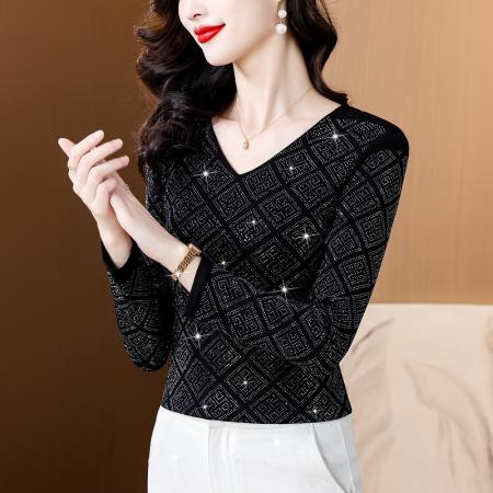 FA45667# 秋季新款高档重工烫钻方块图案气质显瘦V领长袖棉T恤 服裝批發女裝批發服飾貨源