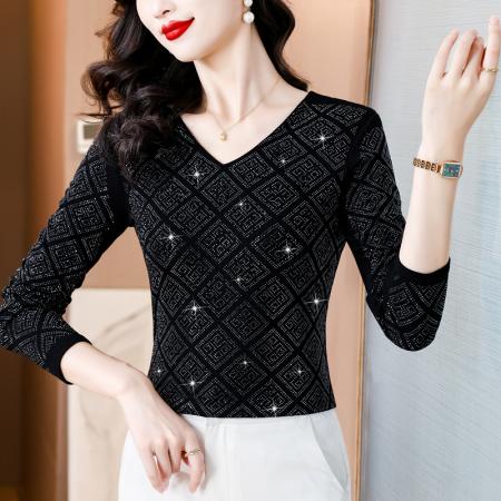 FA45667# 秋季新款高档重工烫钻方块图案气质显瘦V领长袖棉T恤 服裝批發女裝批發服飾貨源
