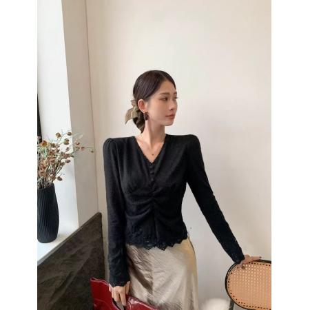 FA45674# 秋冬新款法式蕾丝衬衫女甜美高级感洋气v领修身显瘦内搭上衣 服裝批發女裝批發服飾貨源