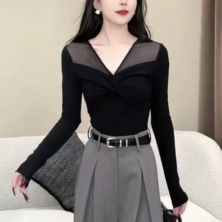 FA45684# 十三行秋新款时尚百搭纯欲辣妹蝴蝶V领网纱拼接长袖打底衫女 服裝批發女裝批發服飾貨源