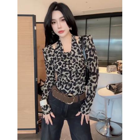 FA45693# 欧货假两件挂脖豹纹T恤女秋季新覆古设计感气质显瘦百搭长袖上衣 服裝批發女裝批發服飾貨源