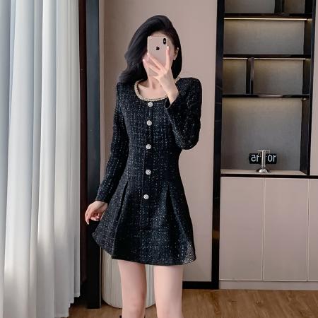 法式赫本小香风高级感圆领长袖黑色毛呢连衣裙内搭女短款裙子 服裝批發女裝批發服飾貨源