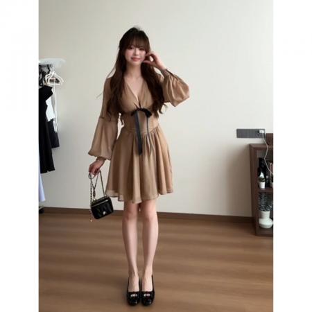 FA45751# 法式复古棕色V领雪纺长袖连衣裙女夏季高级感气质收腰显瘦A字短裙 服裝批發女裝批發服飾貨源