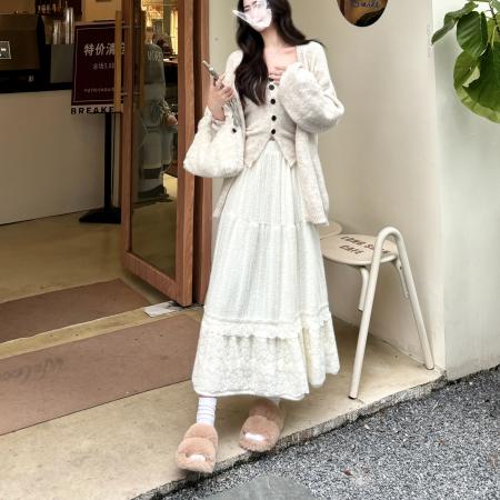 FA45770# 蕾丝拼接高腰半身裙女秋冬新款温柔风超仙气质a字蛋糕裙 服裝批發女裝批發服飾貨源