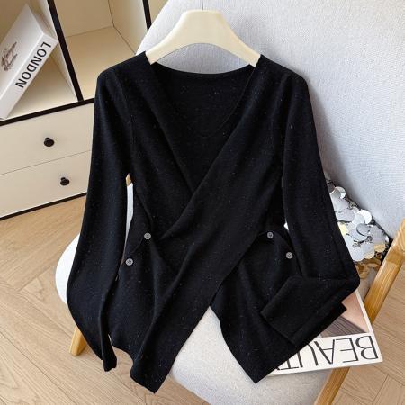 FA45791# 秋冬亮丝V领不规则打底衫女设计感褶皱含羊毛上衣长袖针织衫 服裝批發女裝批發服飾貨源