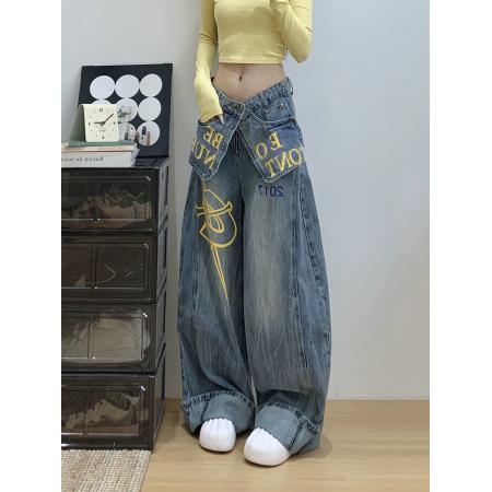 FA45799# 设计感双腰搭片字母印花牛仔裤女秋季美式水洗显瘦弯刀阔腿裤 服裝批發女裝批發服飾貨源