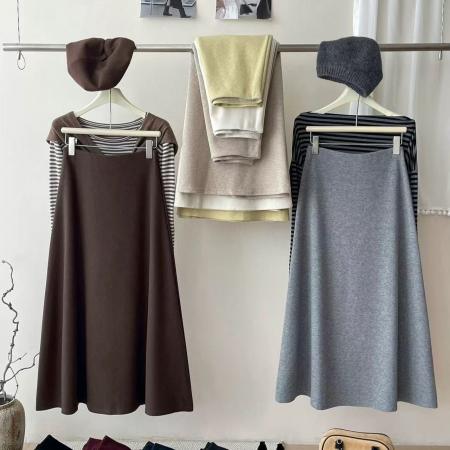 FA45833# 法式复古糯米羊绒毛呢料大摆半身裙女秋冬松弛感洋气质鱼尾a字裙 服裝批發女裝批發服飾貨源