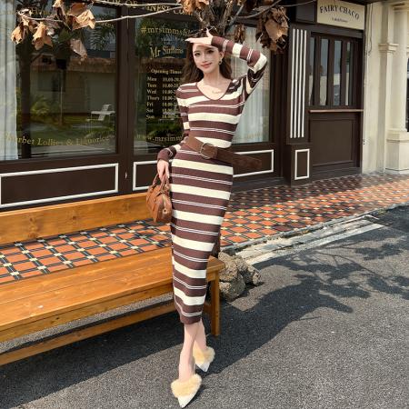 FA45854# 秋冬韩系御姐风高级感掐腰显身材咖条纹长袖针织打底连衣裙女 服裝批發女裝批發服飾貨源