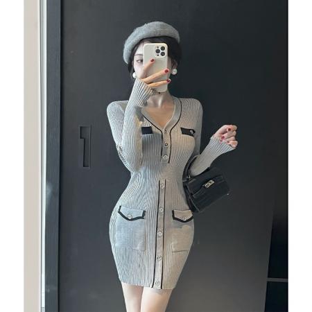 FA45859# 小个子高级灰色针织连衣裙秋冬法式气质收腰显瘦修身毛衣裙女 服裝批發女裝批發服飾貨源