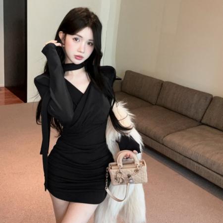 FA45864# 飘带V领交叉连衣裙秋季收腰设计感别致修身性感包臀短裙 服裝批發女裝批發服飾貨源