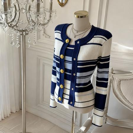 FA45925# 条纹轻盈修身内搭吊带+松弛外搭开衫套装 服裝批發女裝批發服飾貨源