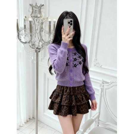 FA45928# 紫色圆领钩花针织开衫女秋冬宽松百搭软糯毛衣外套上衣 服裝批發女裝批發服飾貨源