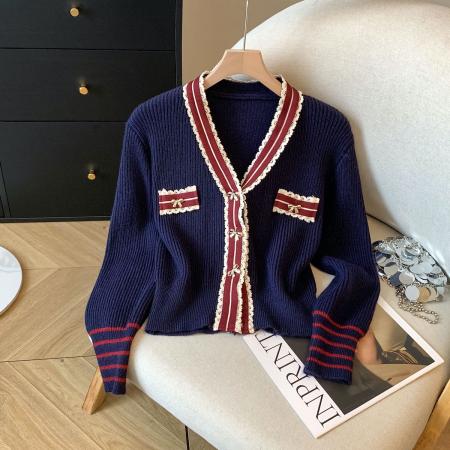 FA45936# 高级感秋冬洋气减龄复古蕾丝拼接洋气毛衣V领内搭女针织衫 服裝批發女裝批發服飾貨源