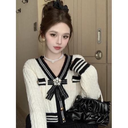 FA45940# 小香风V领显瘦短款外套设计感别致针织开衫毛衣 服裝批發女裝批發服飾貨源