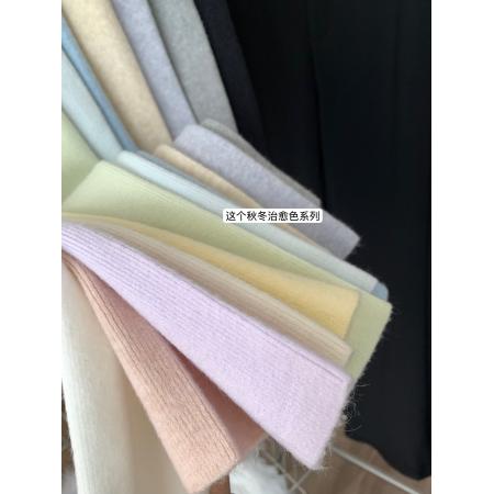 FA45954# 韩系U领内搭长袖针织衫女春季气质时尚温柔设计感软糯上衣 服裝批發女裝批發服飾貨源