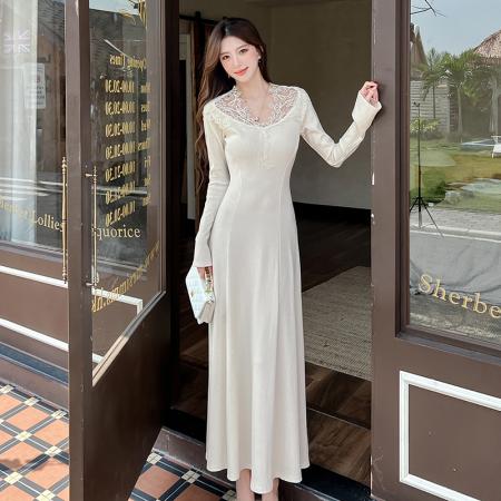 FA45961# 韩系温柔风蕾丝V领针织连衣裙秋冬高级感优雅气质收腰显瘦长裙子 服裝批發女裝批發服飾貨源