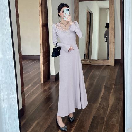 FA45961# 韩系温柔风蕾丝V领针织连衣裙秋冬高级感优雅气质收腰显瘦长裙子 服裝批發女裝批發服飾貨源