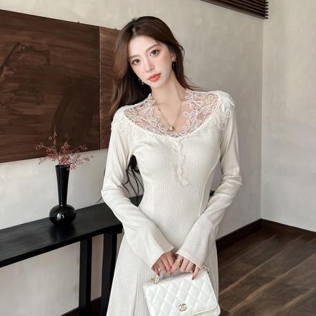 FA45961# 韩系温柔风蕾丝V领针织连衣裙秋冬高级感优雅气质收腰显瘦长裙子 服裝批發女裝批發服飾貨源