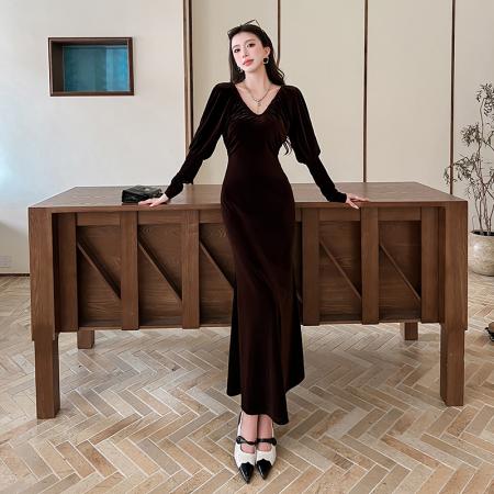 FA45962# 秋冬新款法式气质纯欲风深V领长袖丝绒连衣裙女收腰显瘦长裙ins风 服裝批發女裝批發服飾貨源
