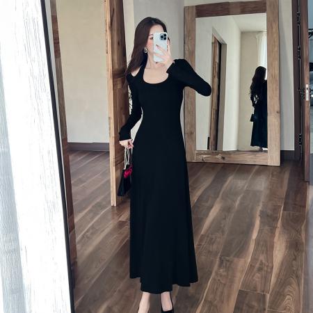 FA45963# 法式黑色纯欲挂脖小众设计连衣裙秋冬长袖修身显瘦气质长裙 服裝批發女裝批發服飾貨源