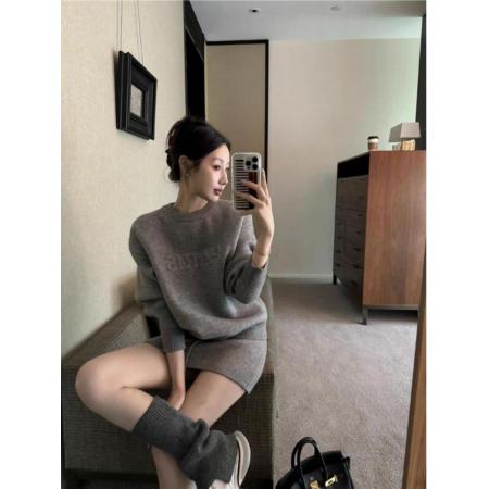 FA45989# 韩系时尚套装女灰色宽松休闲毛衣针织衫冬季高腰包臀裙短裙两件套 服裝批發女裝批發服飾貨源