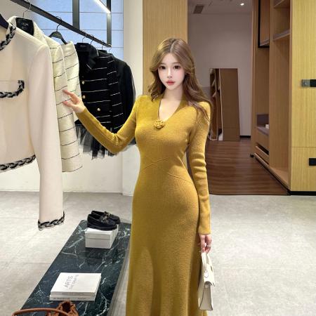 FA46017# 显腰细羊毛挂脖花朵针织连衣裙女冬季新款修身打底长袖A字裙 服裝批發女裝批發服飾貨源