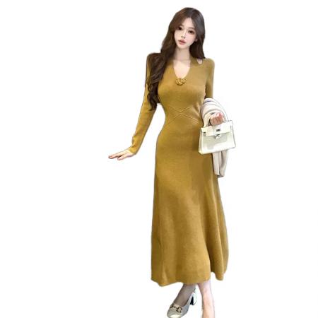 FA46017# 显腰细羊毛挂脖花朵针织连衣裙女冬季新款修身打底长袖A字裙 服裝批發女裝批發服飾貨源