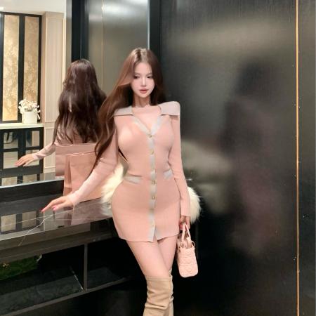 FA46020# 粉雾星河纯欲辣妹风polo领粉灰撞色亮丝针织包臀打底连衣裙 服裝批發女裝批發服飾貨源