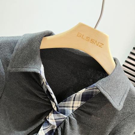 FA46023# 撞色格纹领带v领打底衫女内搭秋冬收腰修身显瘦长袖T恤 服裝批發女裝批發服飾貨源