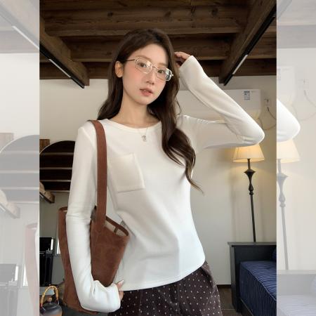 FA46033# 设计感口袋T恤女装秋季收腰修身长袖内搭打底衫白色上衣 服裝批發女裝批發服飾貨源