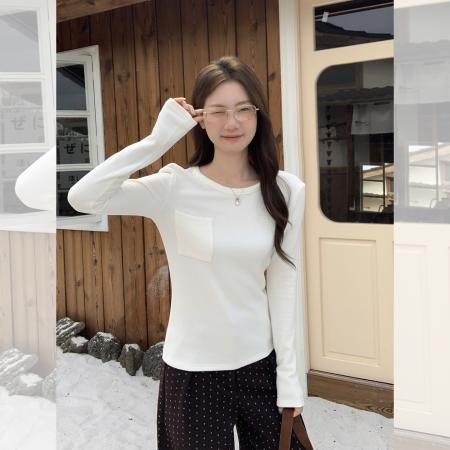 FA46033# 设计感口袋T恤女装秋季收腰修身长袖内搭打底衫白色上衣 服裝批發女裝批發服飾貨源