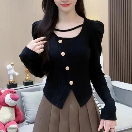 FA46053# 法式方领斜扣设计感小众T恤女秋冬新款修身洋气百搭显瘦上衣 服裝批發女裝批發服飾貨源