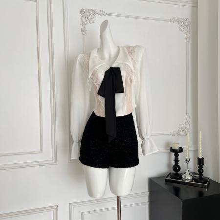 FA46088# 杏色短款长袖v领蕾丝衬衫女秋季内搭叠穿法式复古气质上衣 服裝批發女裝批發服飾貨源