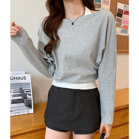 FA46096# 灰色斜肩挂脖假两件长袖t恤女秋季露肩宽松内搭打底衫 服裝批發女裝批發服飾貨源