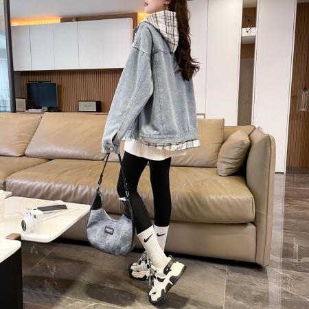 FA46161# 牛仔布春秋新款慵懒风设计感假两件连帽牛仔外套 服裝批發女裝批發服飾貨源